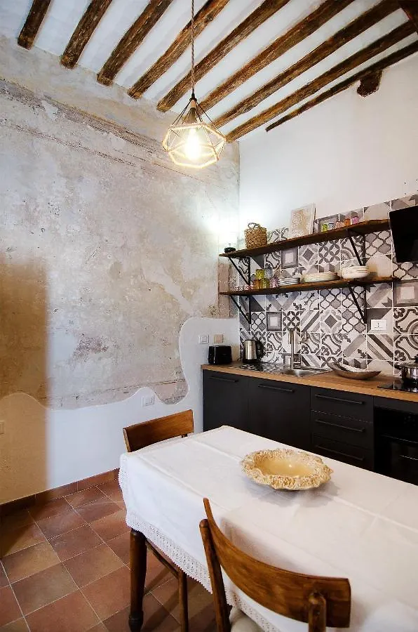 Holiday Home Adelaide بيينْسا إيطاليا